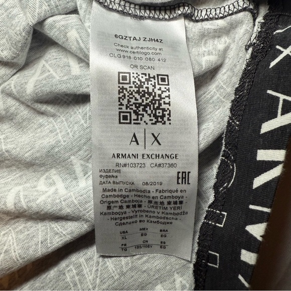 Armani Exchange Men's Black and White T-Shirt A/X Logo XL V-Neck Collar Std Fit - Picture 4 of 6